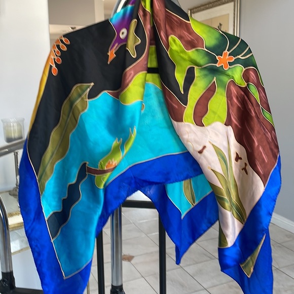 Large silk scarf with vibrant colors and patterns 43*37 inches. - Picture 3 of 4
